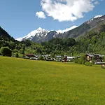 Haus Katharina, Summercard Included Kaprun