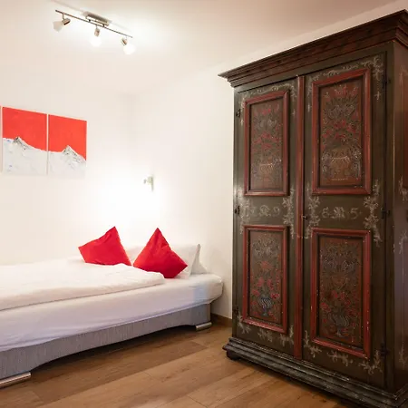 Haus Katharina קפרון