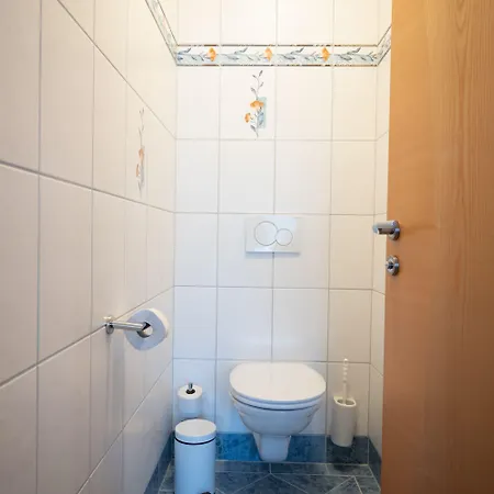Haus Katharina, Summercard Included شقة