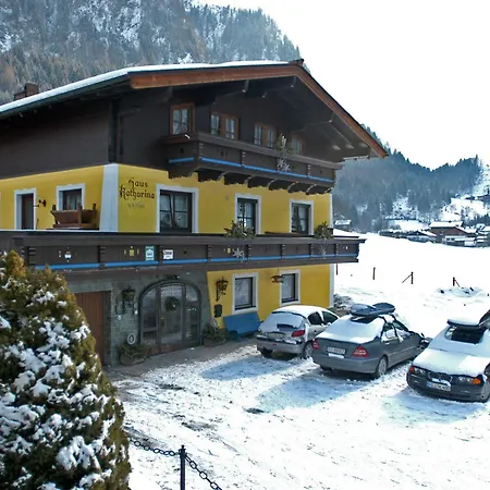 Haus Katharina, Summercard Included Kaprun