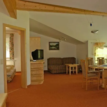 Haus Katharina, Summercard Included Kaprun