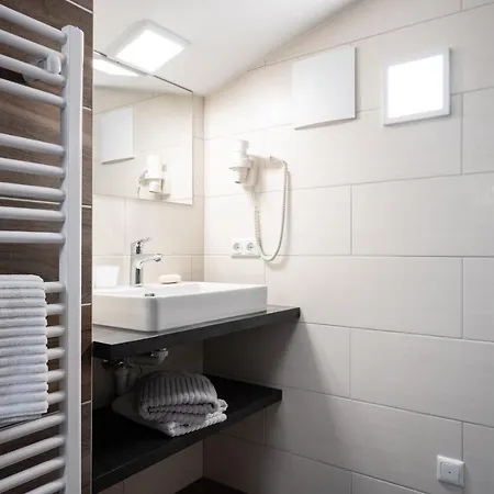 Haus Katharina, Summercard Included Apartamento Kaprun