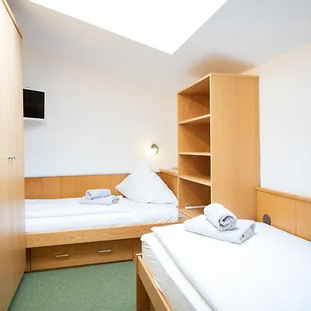 Haus Katharina, Summercard Included Apartamento *