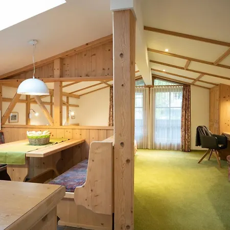 Haus Katharina, Summercard Included Apartamento Kaprun